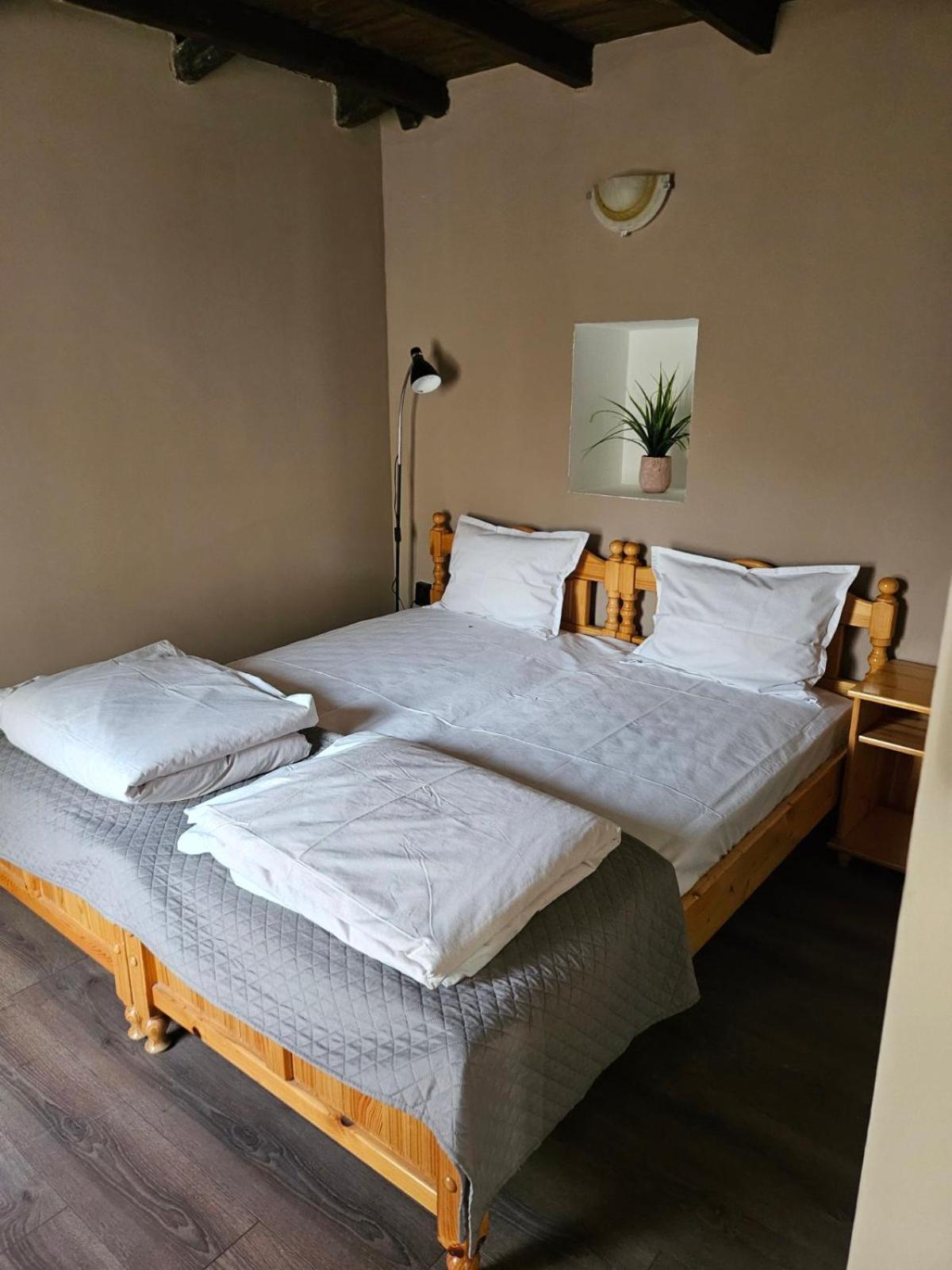 Orehite-Family Hotel ,Food & Pool Bozhichen Dış mekan fotoğraf