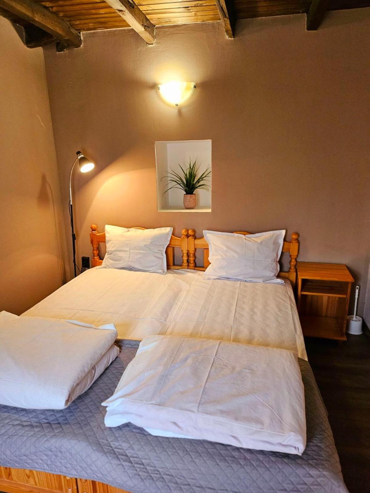 Orehite-Family Hotel ,Food & Pool Bozhichen Dış mekan fotoğraf