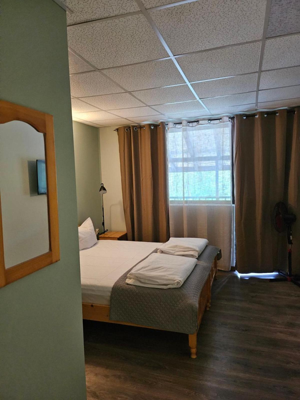 Orehite-Family Hotel ,Food & Pool Bozhichen Dış mekan fotoğraf