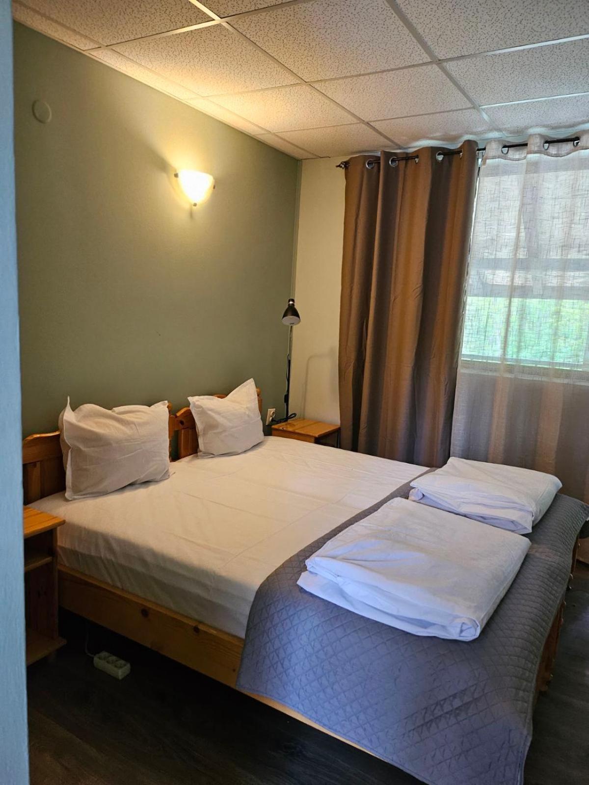 Orehite-Family Hotel ,Food & Pool Bozhichen Dış mekan fotoğraf