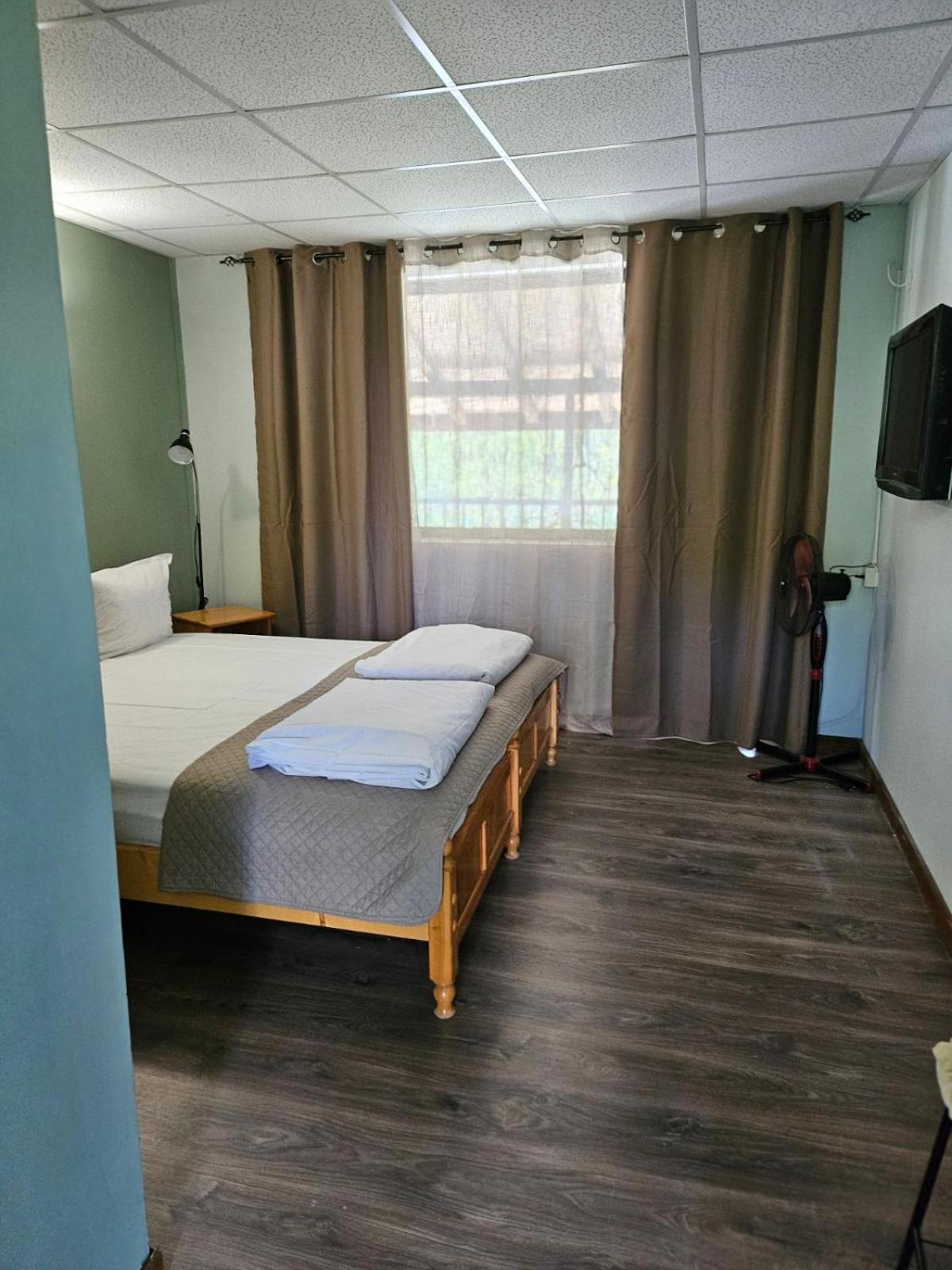 Orehite-Family Hotel ,Food & Pool Bozhichen Dış mekan fotoğraf